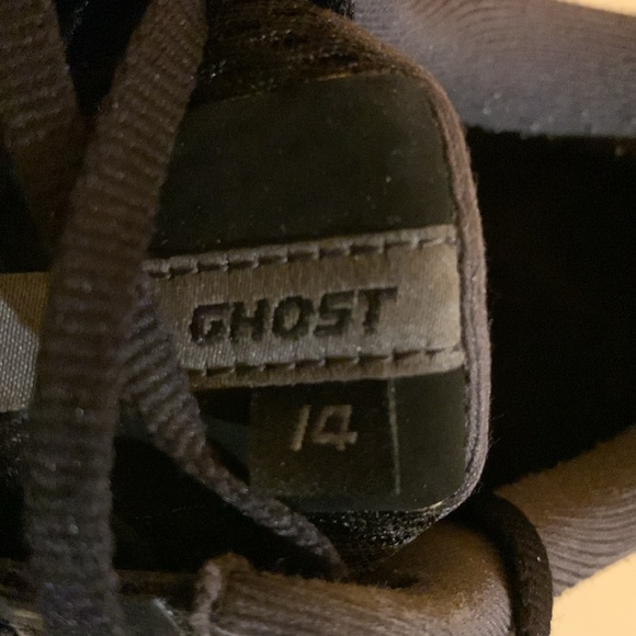 Brooks - Picture 2 of 4